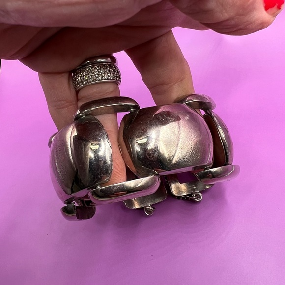 Vintage Silver Linked Cuff Bracelet. Small - Picture 7 of 8